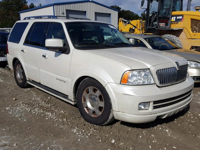 5LMFU27566LJ29002 - 2006 LINCOLN NAVIGATOR Biały zdjęcie 1