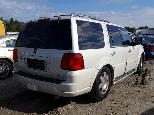 5LMFU27566LJ29002 - 2006 LINCOLN NAVIGATOR Biały zdjęcie 4