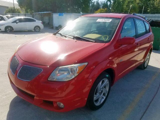 5Y2SL63875Z430521 - 2005 PONTIAC VIBE RED photo 2