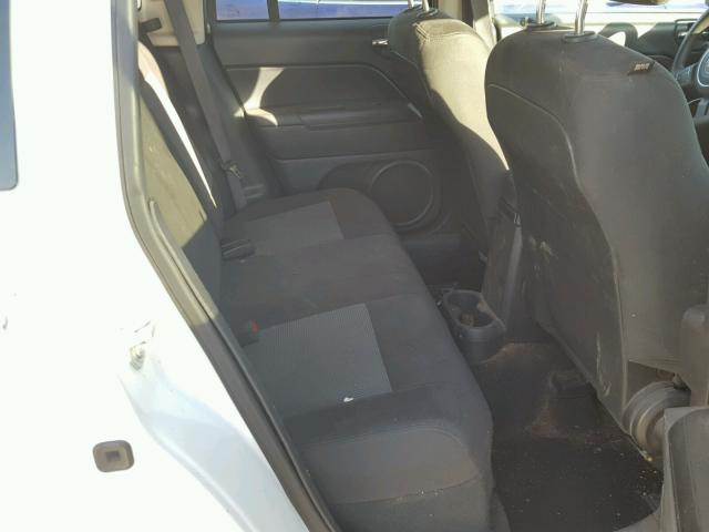 1C4NJCBA0GD675800 - 2016 JEEP COMPASS SP 白色 照片 6