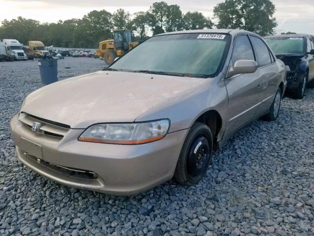 1HGCG5645WA033614 - 1998 HONDA ACCORD LX GOLD photo 2