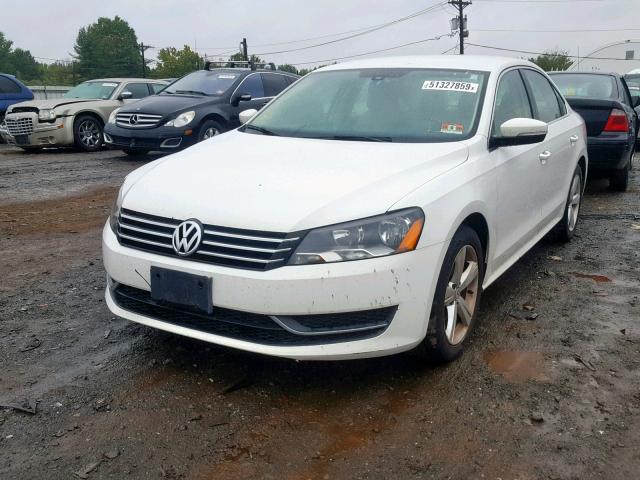 1VWBP7A30DC096316 - 2013 VOLKSWAGEN PASSAT SE WHITE photo 2