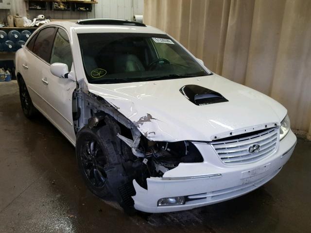 KMHFC46F77A192361 - 2007 HYUNDAI AZERA SE WHITE photo 1