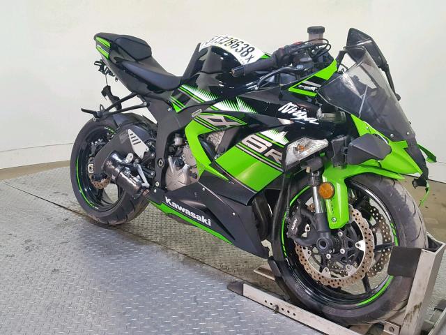 JKBZXJF11GA008742 - 2016 KAWASAKI ZX636 F GREEN photo 2