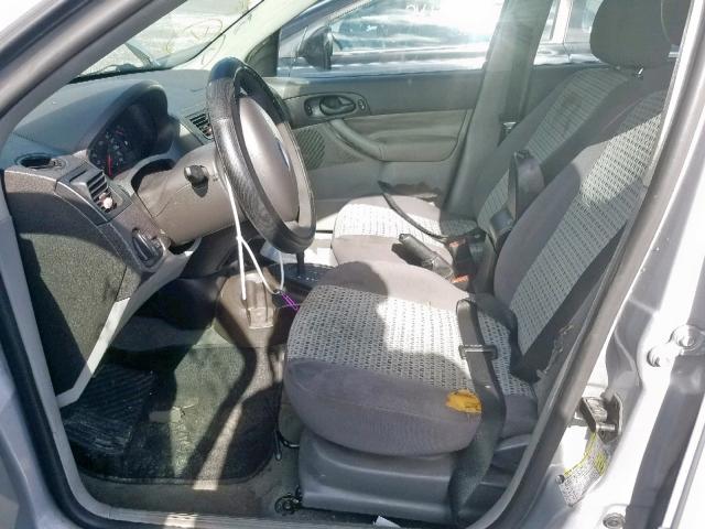 1FAFP34N37W319757 - 2007 FORD FOCUS ZX4 GRAY photo 5