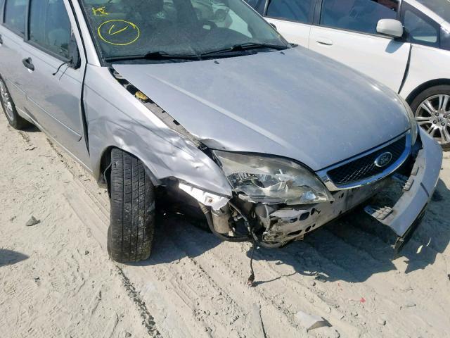 1FAFP34N37W319757 - 2007 FORD FOCUS ZX4 GRAY photo 9