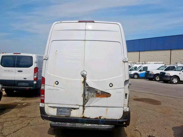 WDYPE845675204002 - 2007 FREIGHTLINER SPRINTER 2 WHITE photo 6