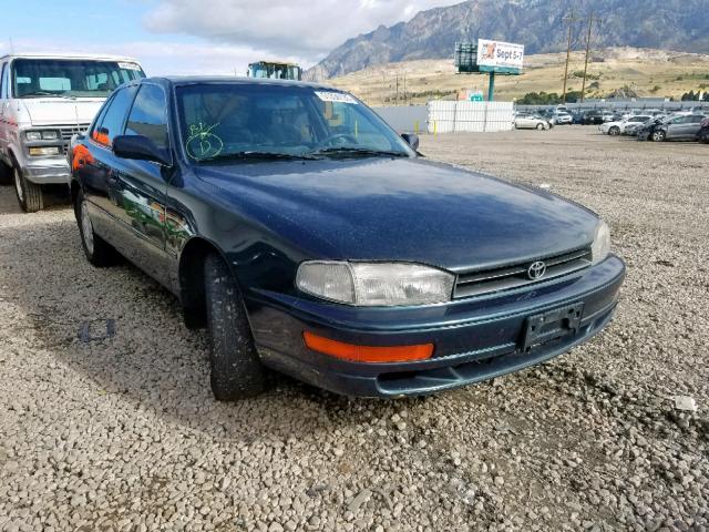 4T1GK13E1RU060067 - 1994 TOYOTA CAMRY XLE GREEN photo 1