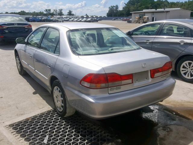 3HGCG56472G704051 - 2002 HONDA ACCORD LX SILVER photo 3