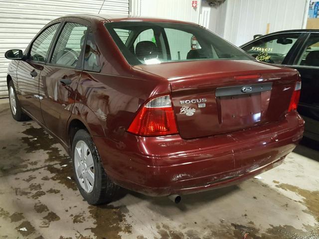 1FAHP34N87W160985 - 2007 FORD FOCUS ZX4 MAROON photo 3