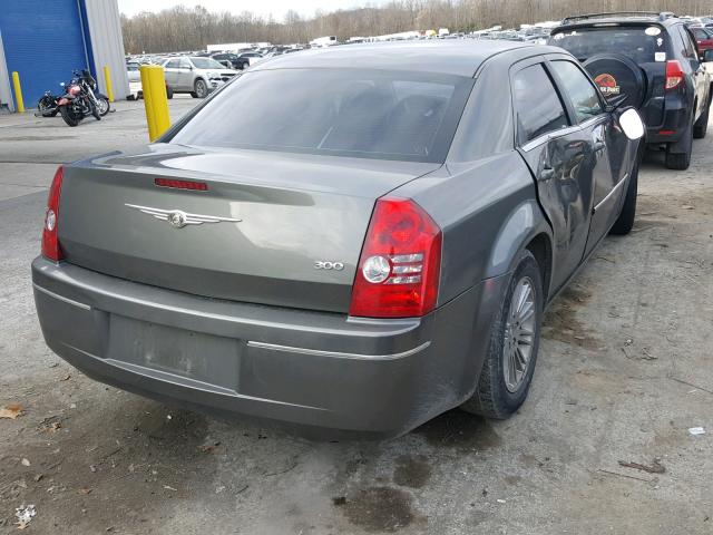 2C3KA43D69H565586 - 2009 CHRYSLER 300 LX GREEN photo 4