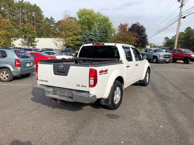 1N6AD07W25C438007 - 2005 NISSAN FRONTIER C WHITE photo 3