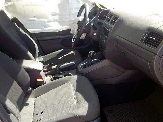 3VW2K7AJ0FM208837 - 2015 VOLKSWAGEN JETTA BASE 灰色 照片 5