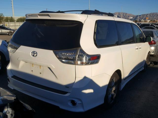 5TDXZ3DC5HS767832 - 2017 TOYOTA SIENNA SE WHITE photo 4