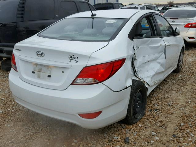 KMHCT4AE7GU061804 - 2016 HYUNDAI ACCENT SE WHITE photo 4