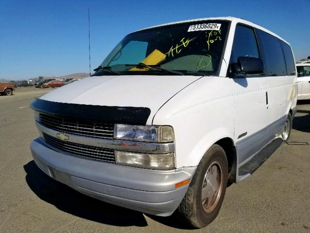 1GNDM19W6YB217207 - 2000 CHEVROLET ASTRO WHITE photo 2