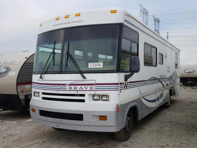 3FCMF53S5XJA13734 - 1999 WINNEBAGO BRAVE SE WHITE photo 2