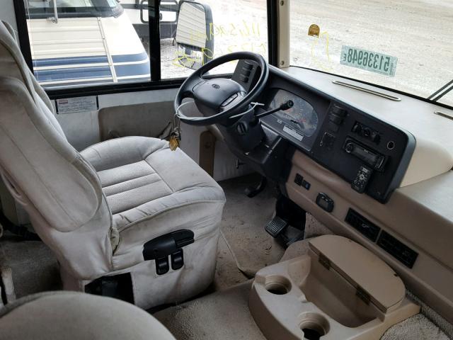 3FCMF53S5XJA13734 - 1999 WINNEBAGO BRAVE SE WHITE photo 5