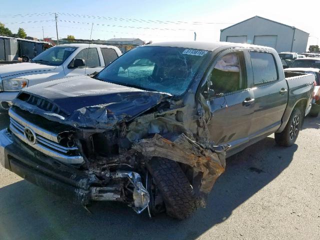 5TFDW5F16GX499045 - 2016 TOYOTA TUNDRA CRE GRAY photo 2