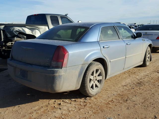 2C3KA53G07H764243 - 2007 CHRYSLER 300 TOURIN BLUE photo 4