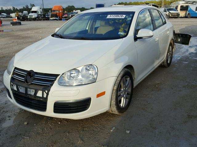 3VWSG71K77M101800 - 2007 VOLKSWAGEN JETTA 2.5 WHITE photo 2