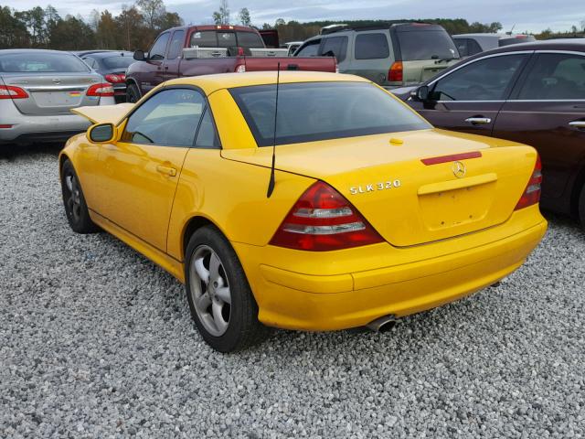 WDBKK65F53F283756 - 2003 MERCEDES-BENZ SLK 320 YELLOW photo 3