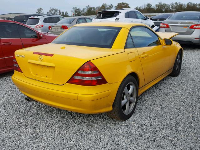 WDBKK65F53F283756 - 2003 MERCEDES-BENZ SLK 320 YELLOW photo 4