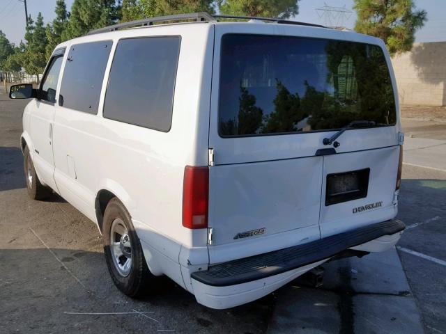 1GNDM19X52B129345 - 2002 CHEVROLET ASTRO WHITE photo 3