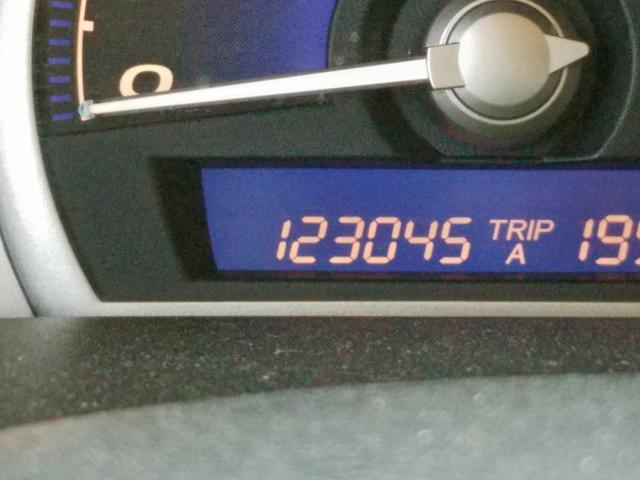 2HGFA1F64AH518507 - 2010 HONDA CIVIC LX-S ნაცრისფერი ფოტო 8