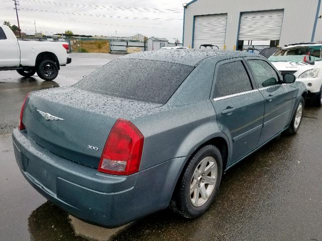 2C3JA43R95H546287 - 2005 CHRYSLER 300 TEAL photo 4