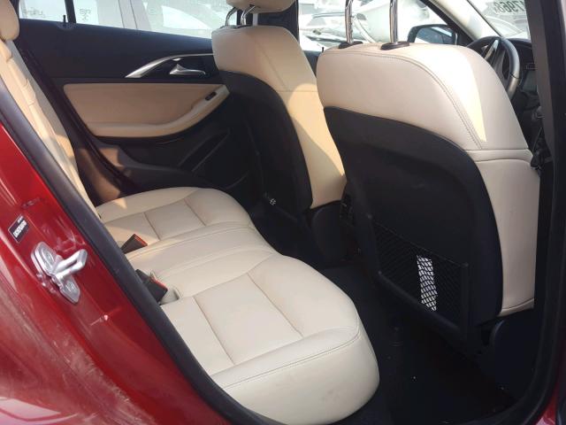 SJKCH5CP0JA047484 - 2018 INFINITI QX30 BASE BURGUNDY photo 6