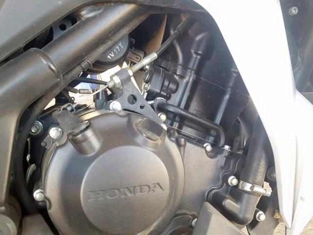 MLHMC4100C5200721 - 2012 HONDA CBR250 R TWO TONE photo 7