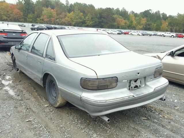 1G1BN52P4RR148915 - 1994 CHEVROLET CAPRICE CL SILVER photo 3