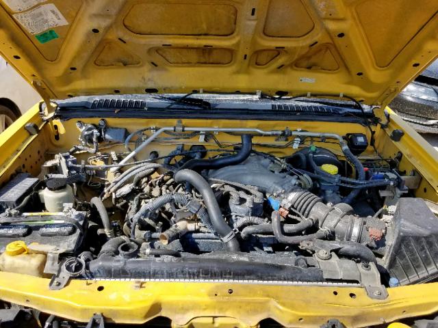 5N1ED28T82C530685 - 2002 NISSAN XTERRA XE YELLOW photo 7