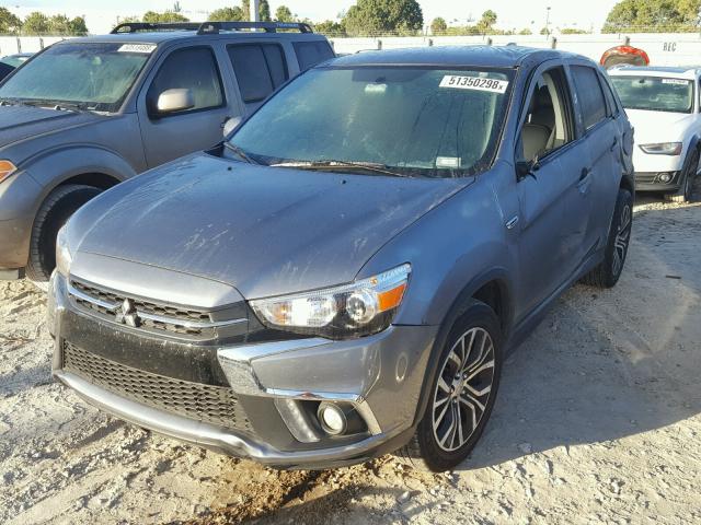 JA4AP3AW2JU012871 - 2018 MITSUBISHI OUTLANDER GRAY photo 2