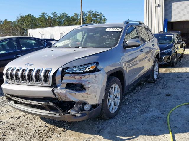 1C4PJLCB4JD510453 - 2018 JEEP CHEROKEE L SILVER photo 2