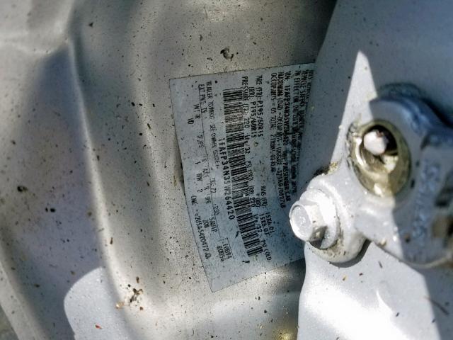 1FAFP34N35W264420 - 2005 FORD FOCUS ZX4 SILVER photo 10