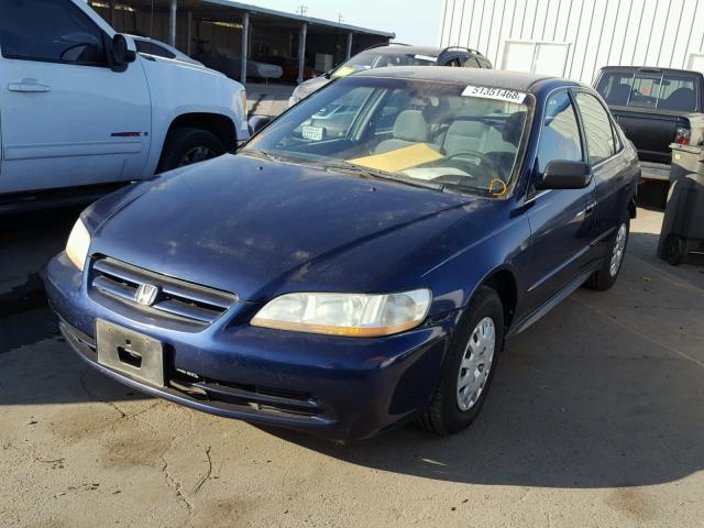 1HGCF86682A028844 - 2002 HONDA ACCORD VAL BLUE photo 2