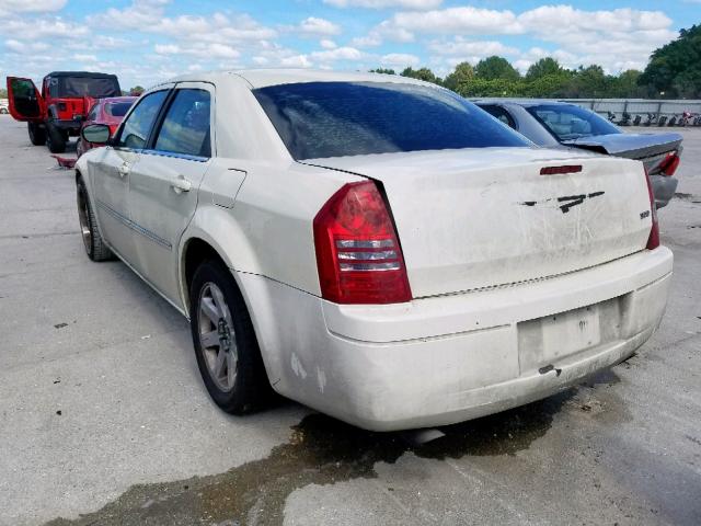 2C3KA43D79H547422 - 2009 CHRYSLER 300 LX WHITE photo 3