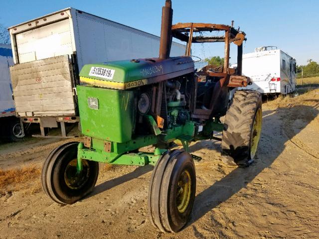 4430H05958 - 1976 JOHN DEERE TRACTOR GREEN photo 2