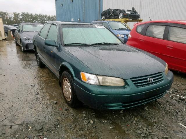 JT2BG22K5W0149553 - 1998 TOYOTA CAMRY CE GREEN photo 1