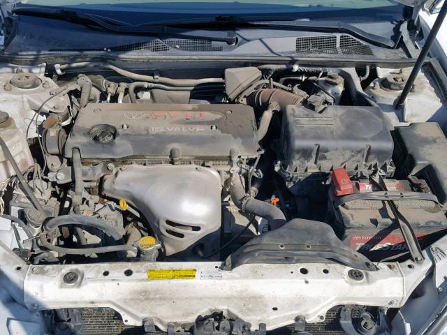 4T1BE32K95U586915 - 2005 TOYOTA CAMRY LE WHITE photo 7