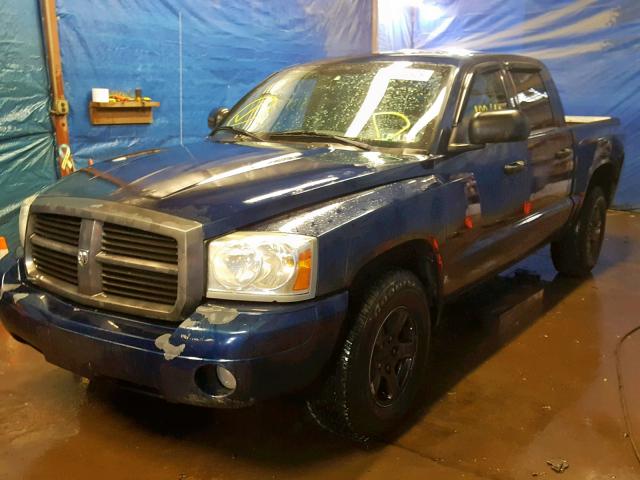 1D7HW48K26S664933 - 2006 DODGE DAKOTA QUA BLUE photo 2