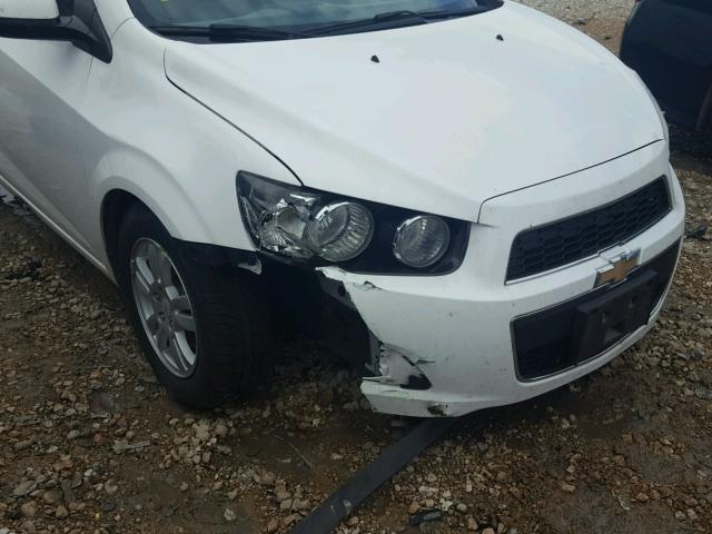 1G1JB6SH2C4133935 - 2012 CHEVROLET SONIC LS 白色 照片 9