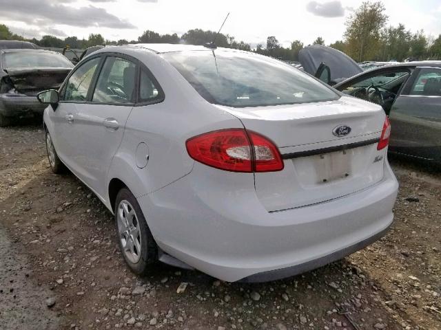 3FADP4AJ0BM130054 - 2011 FORD FIESTA S WHITE photo 3