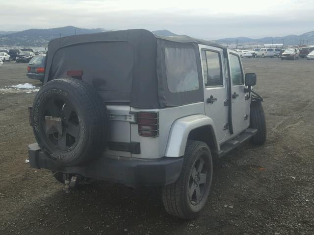 1J4GA59137L123914 - 2007 JEEP WRANGLER S GRAY photo 4