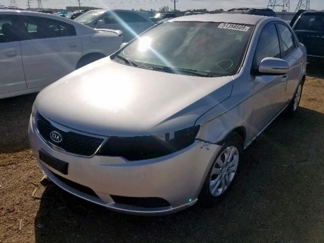 KNAFU4A21B5326673 - 2011 KIA FORTE EX SILVER photo 2