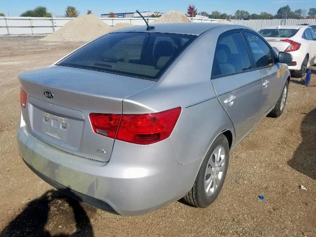 KNAFU4A21B5326673 - 2011 KIA FORTE EX SILVER photo 4