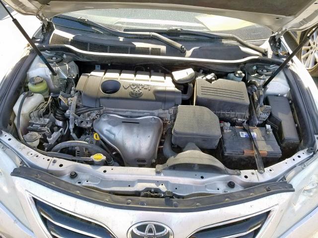 4T1BF3EK8BU581239 - 2011 TOYOTA CAMRY BASE SILVER photo 7