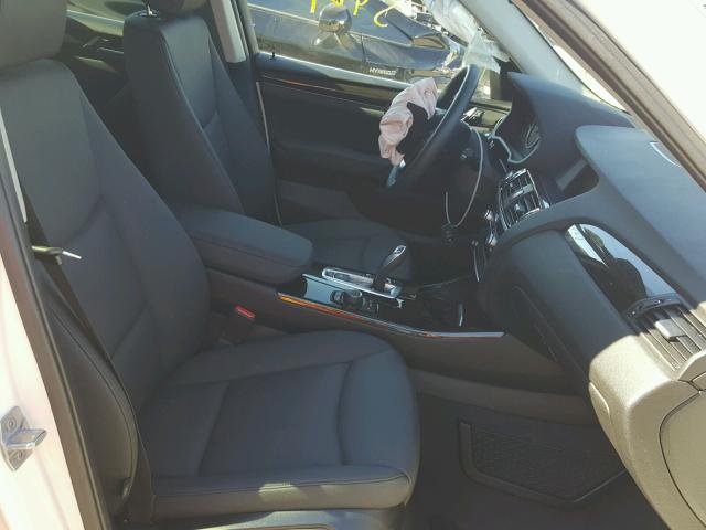 5UXWZ7C30H0V94307 - 2017 BMW X3 SDRIVE2 WHITE photo 5